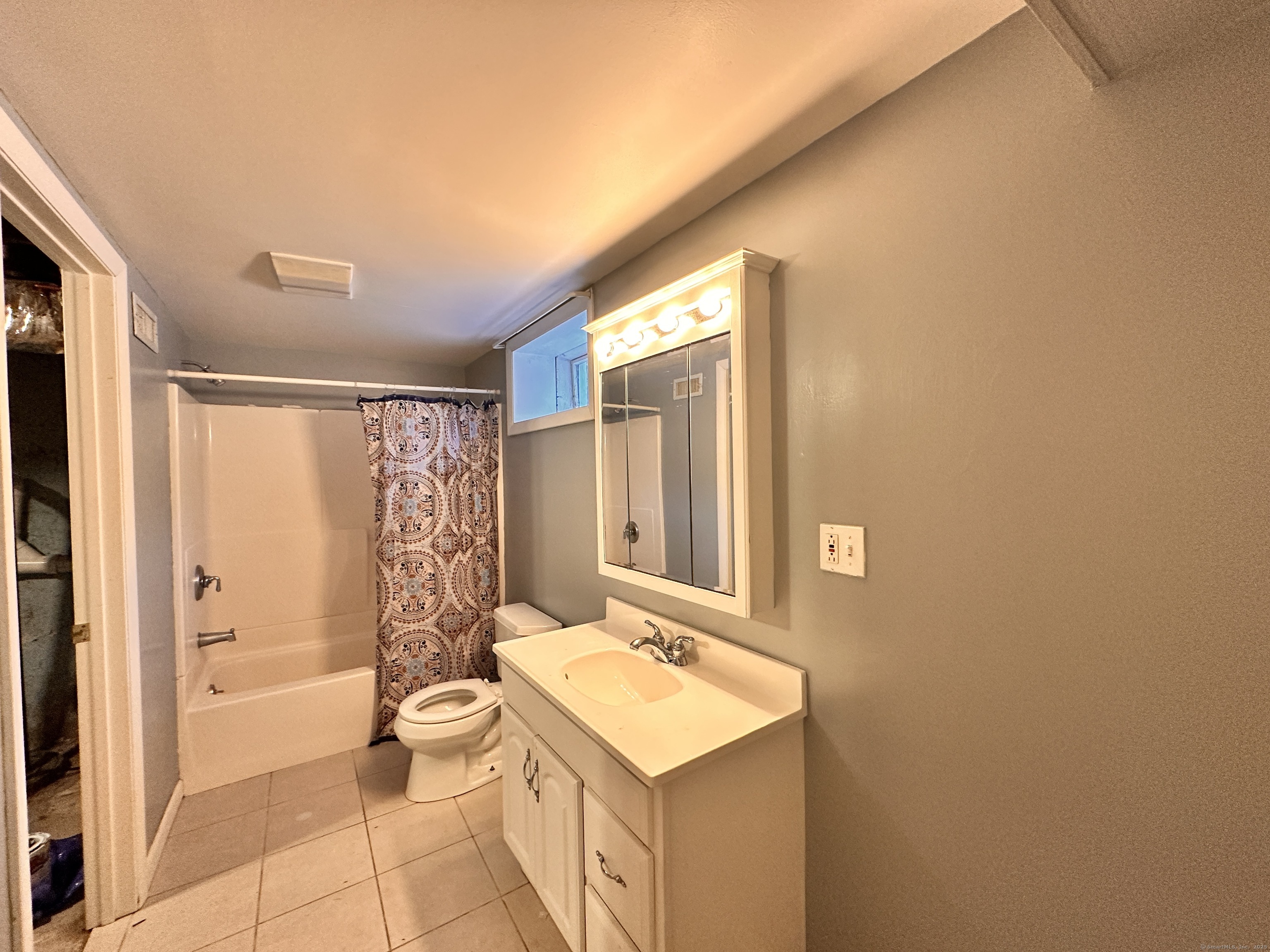 21 Avon Street, Ansonia, Connecticut image 35