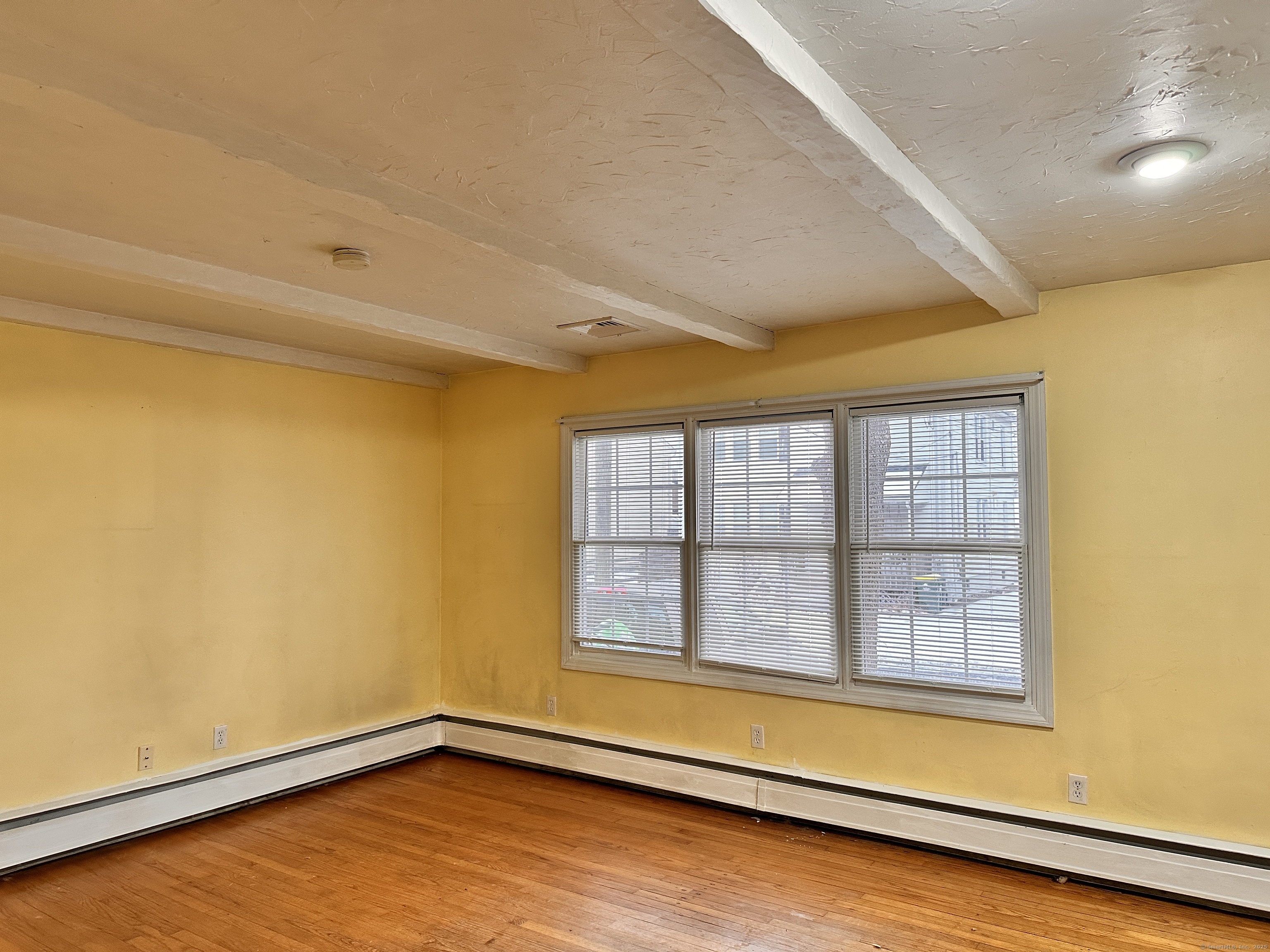 21 Avon Street, Ansonia, Connecticut image 8
