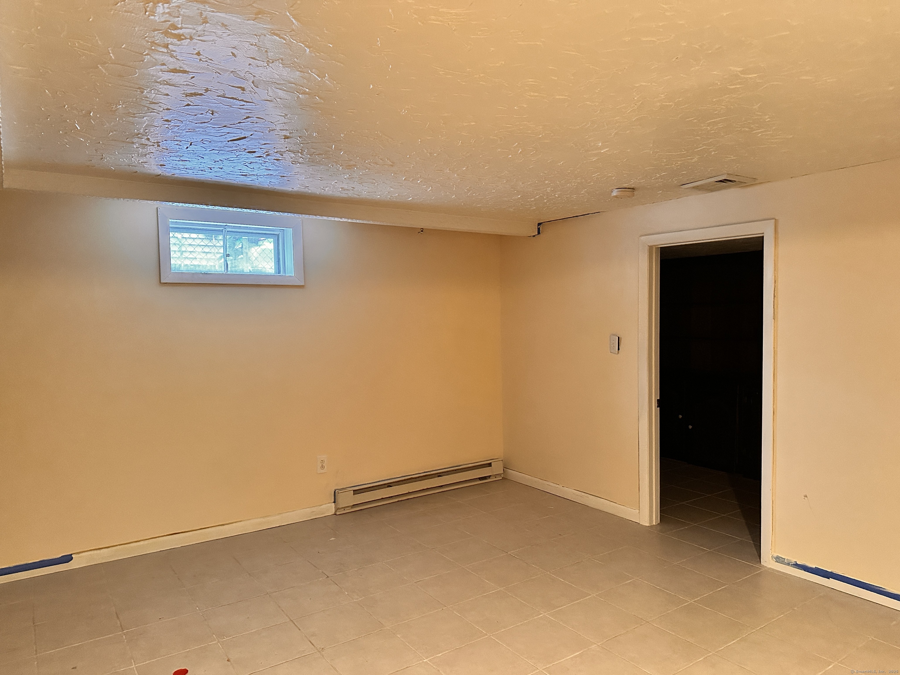 21 Avon Street, Ansonia, Connecticut image 28