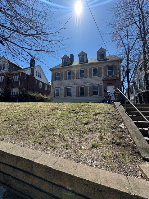 Photo of 174 Goffe Terrace #3, New Haven, CT 06511 (MLS # 24148930)