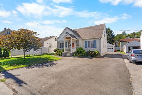 18 Cliff St Extension Shelton CT 06484