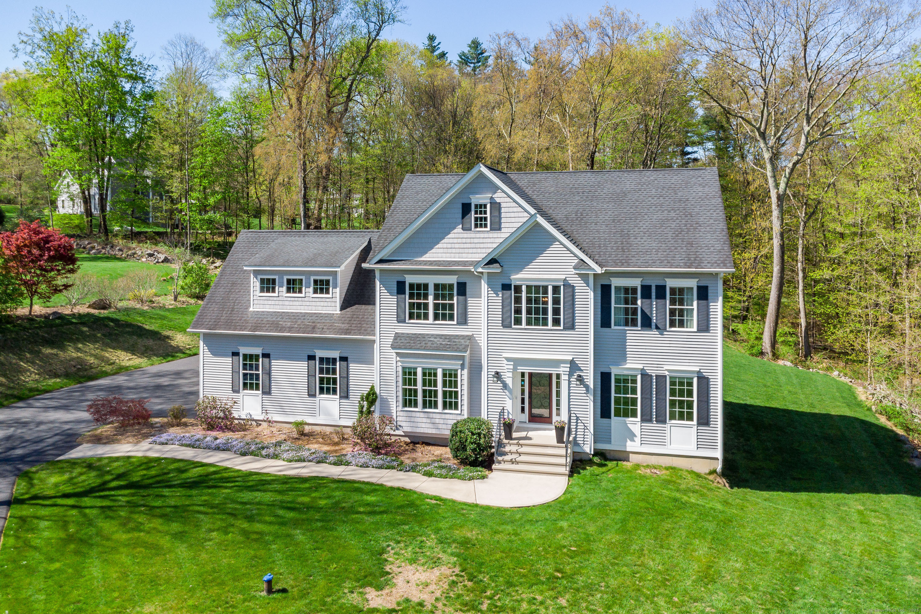 Property for Sale at Taunton Lane, Newtown, Connecticut - Bedrooms: 4 
Bathrooms: 3 
Rooms: 8  - $934,000