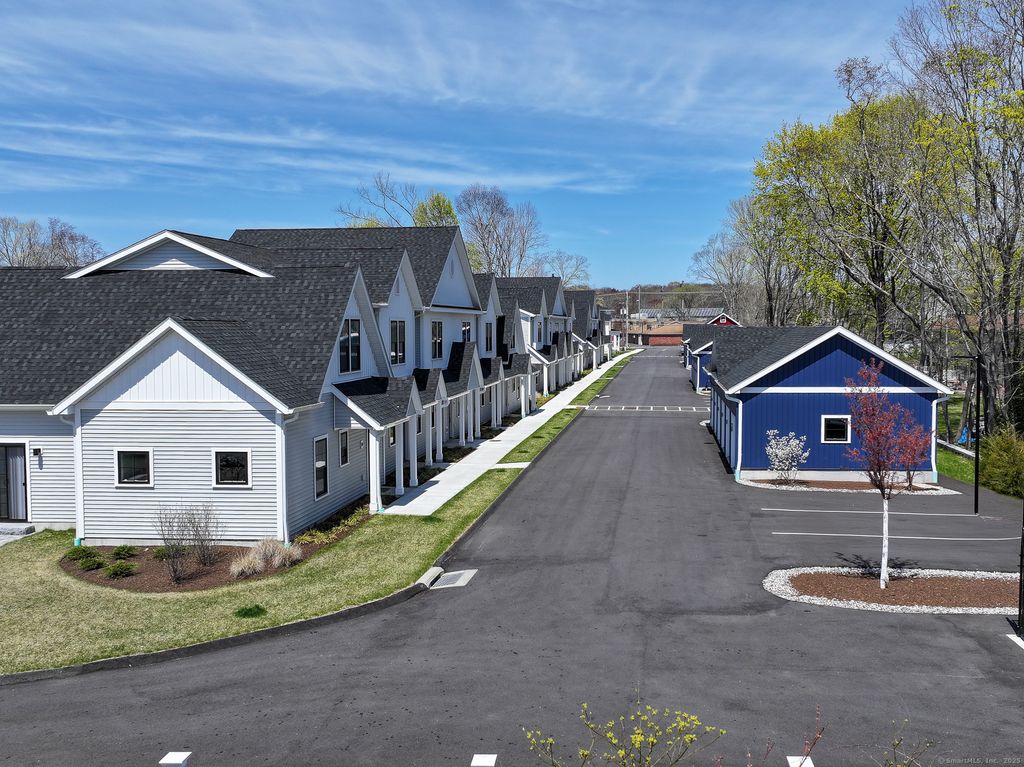 Photo of 138 Boston Post Road #15, East Lyme, CT 06333 (MLS # 24130511)