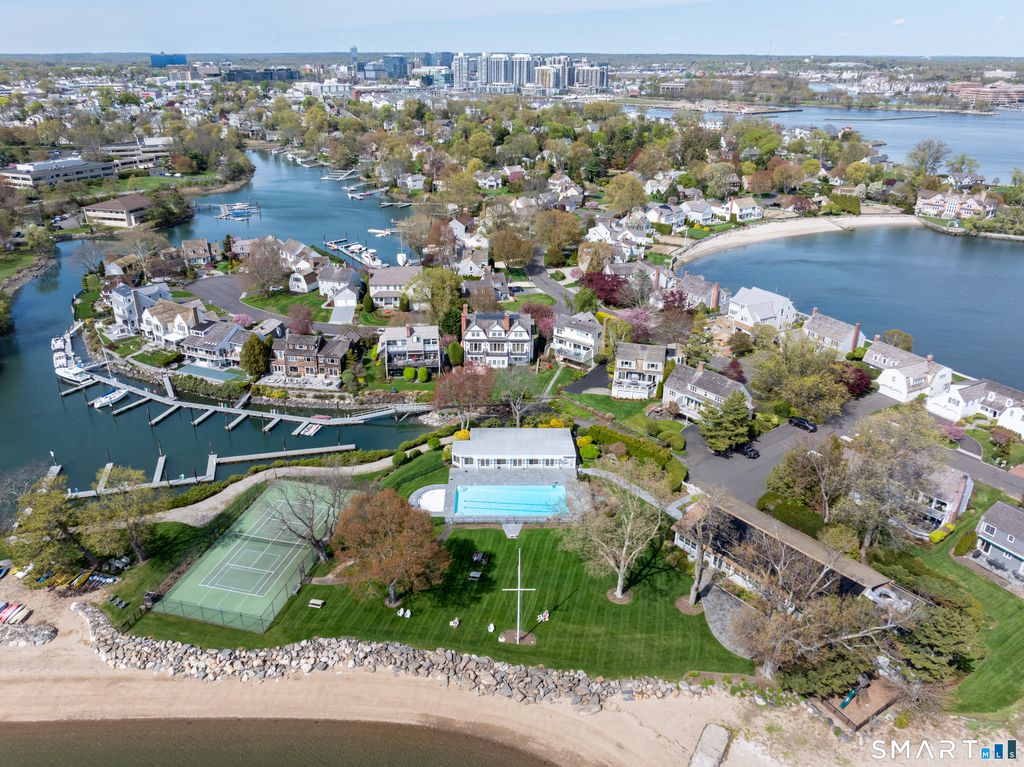 Photo of 187 Dolphin Cove Quay, Stamford, CT 06902 (MLS # 24170061)