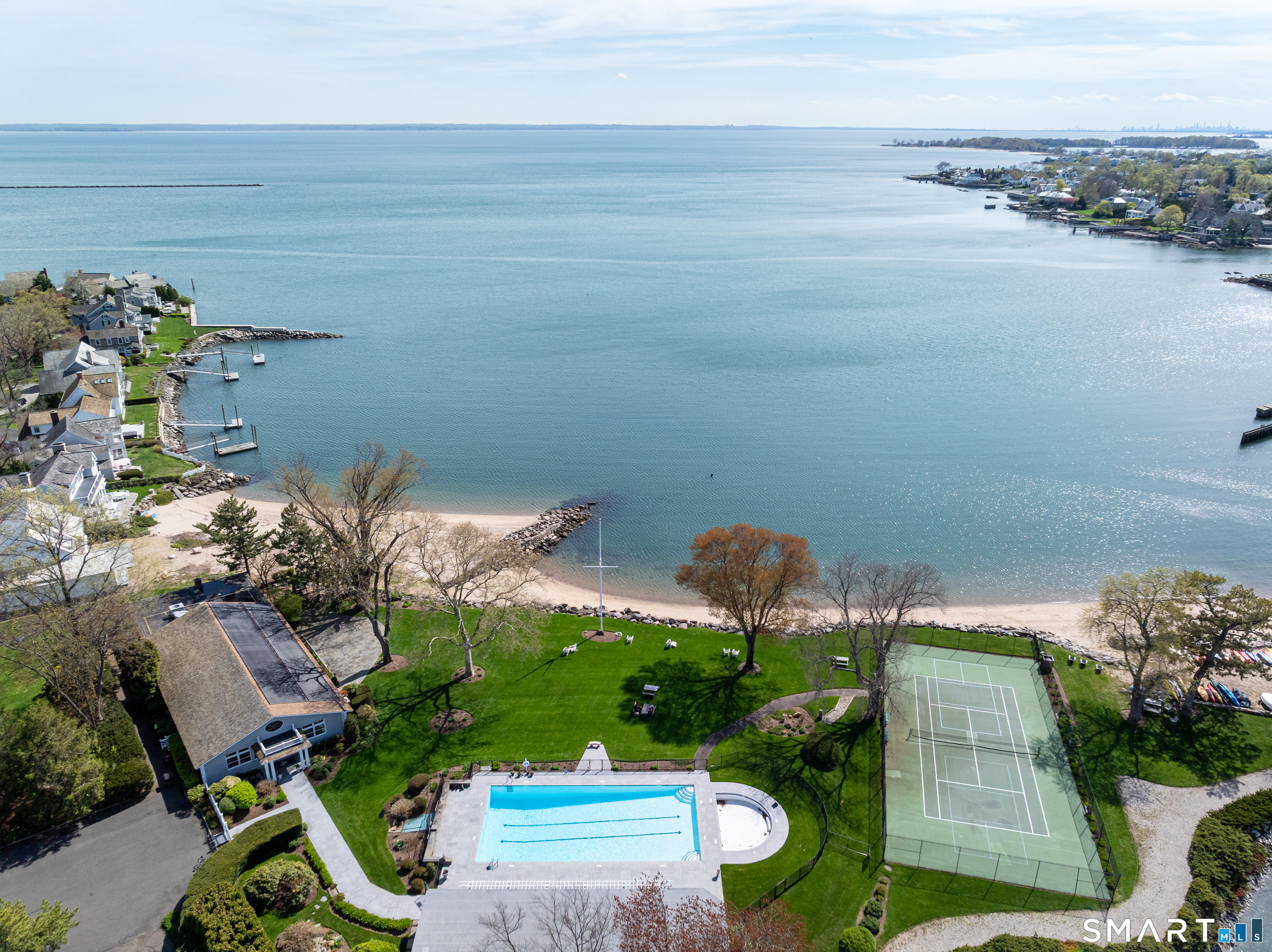 187 Dolphin Cove Quay