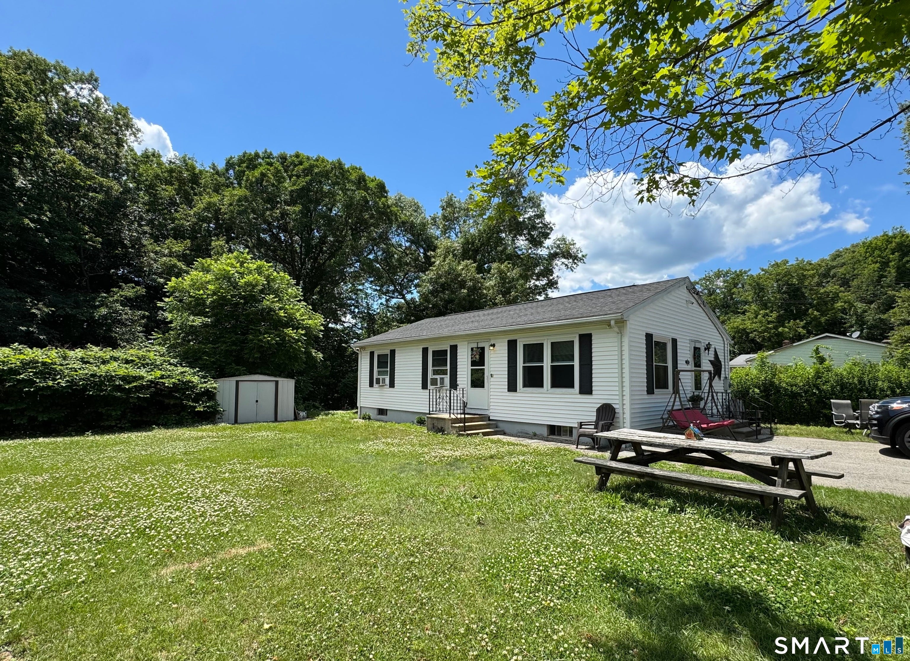 57 Litchfield Avenue