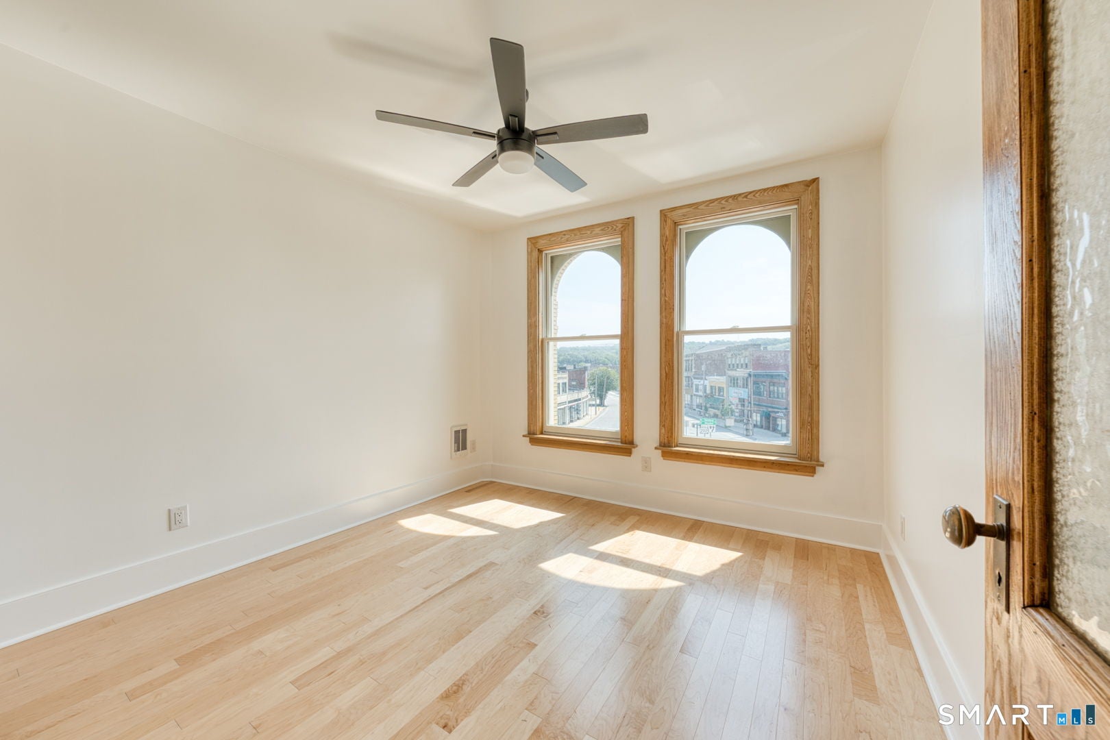 11 Main Street 205