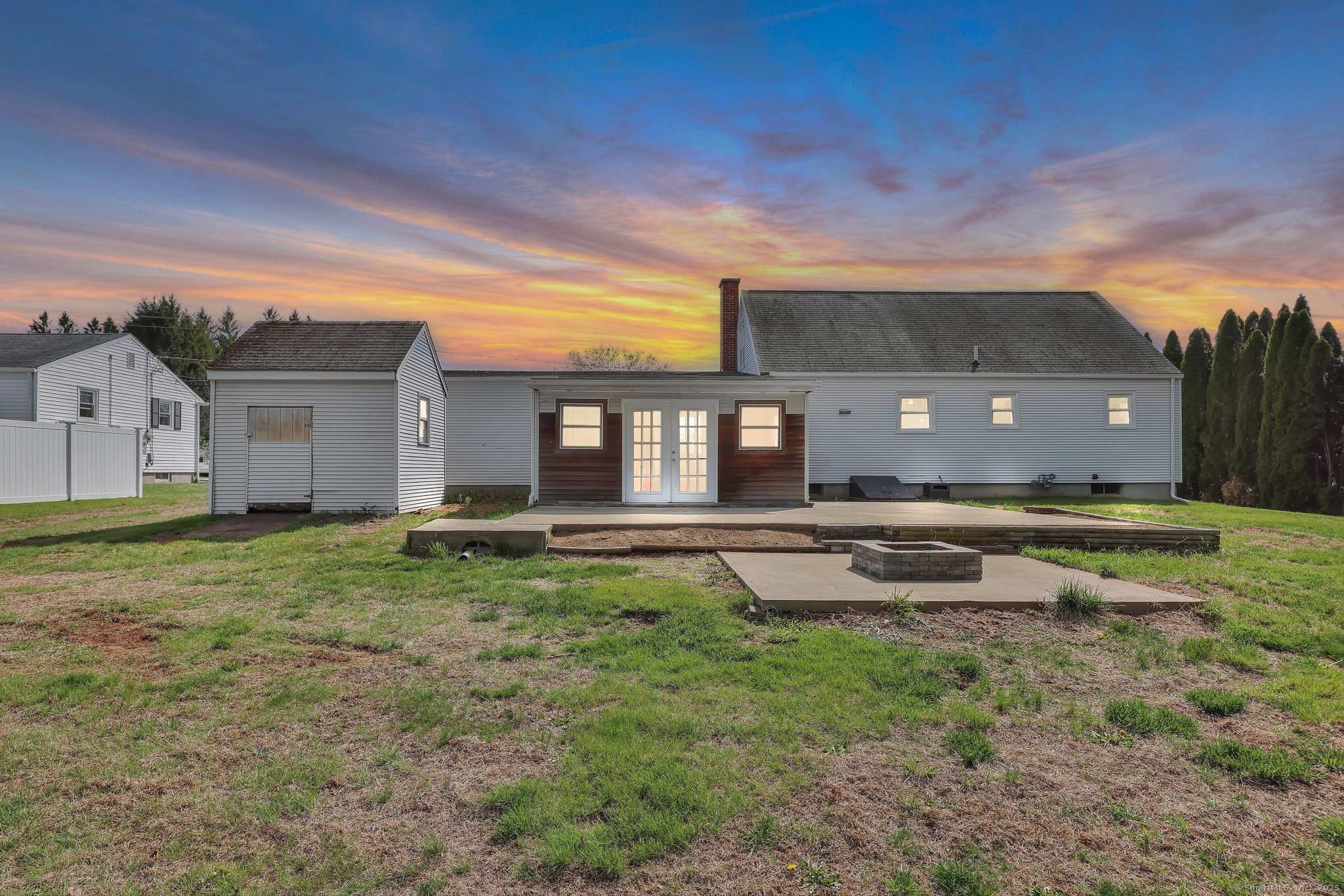 327 Abbe Road, Enfield, Connecticut image 3