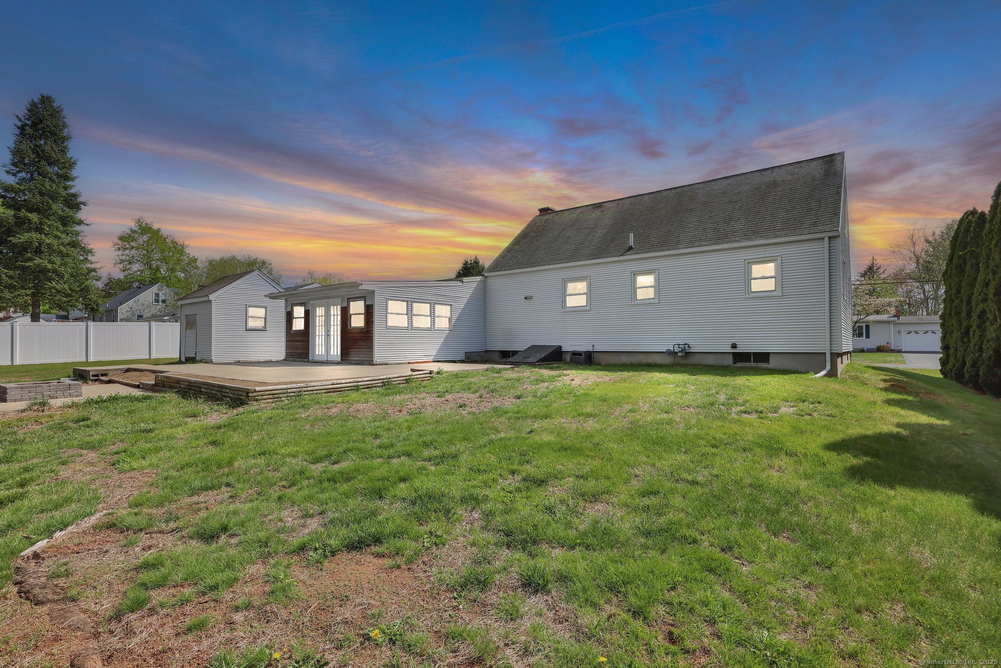 327 Abbe Road, Enfield, Connecticut image 4