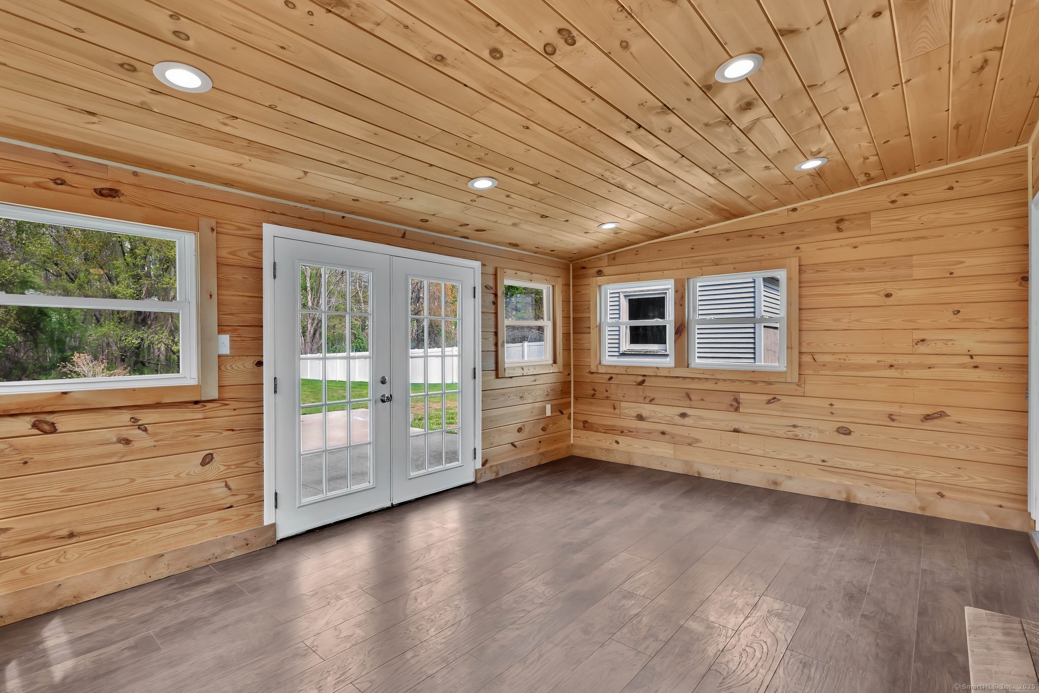 327 Abbe Road, Enfield, Connecticut image 24