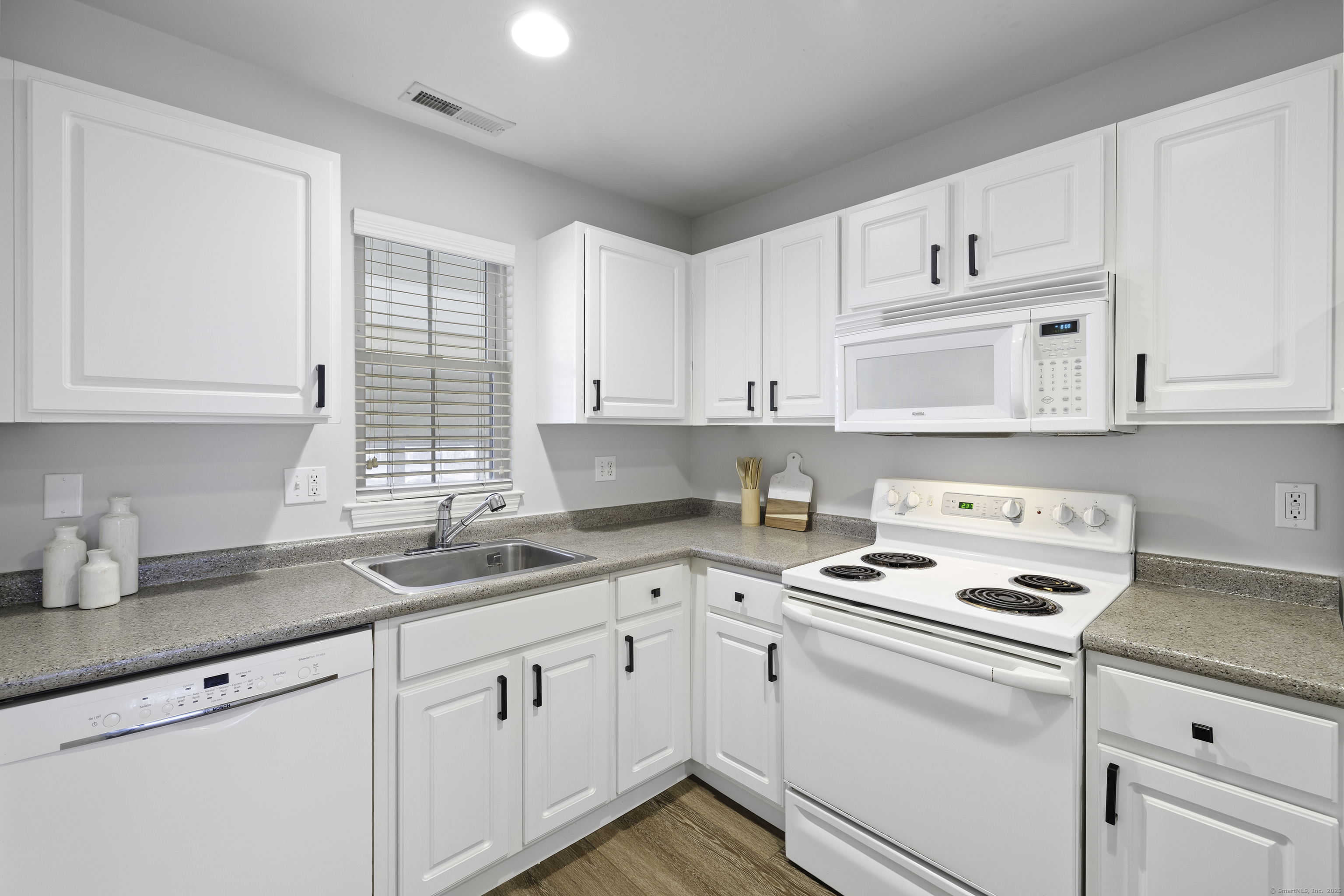 49 Glenbrook Road #APT 209, Stamford, Connecticut image 7