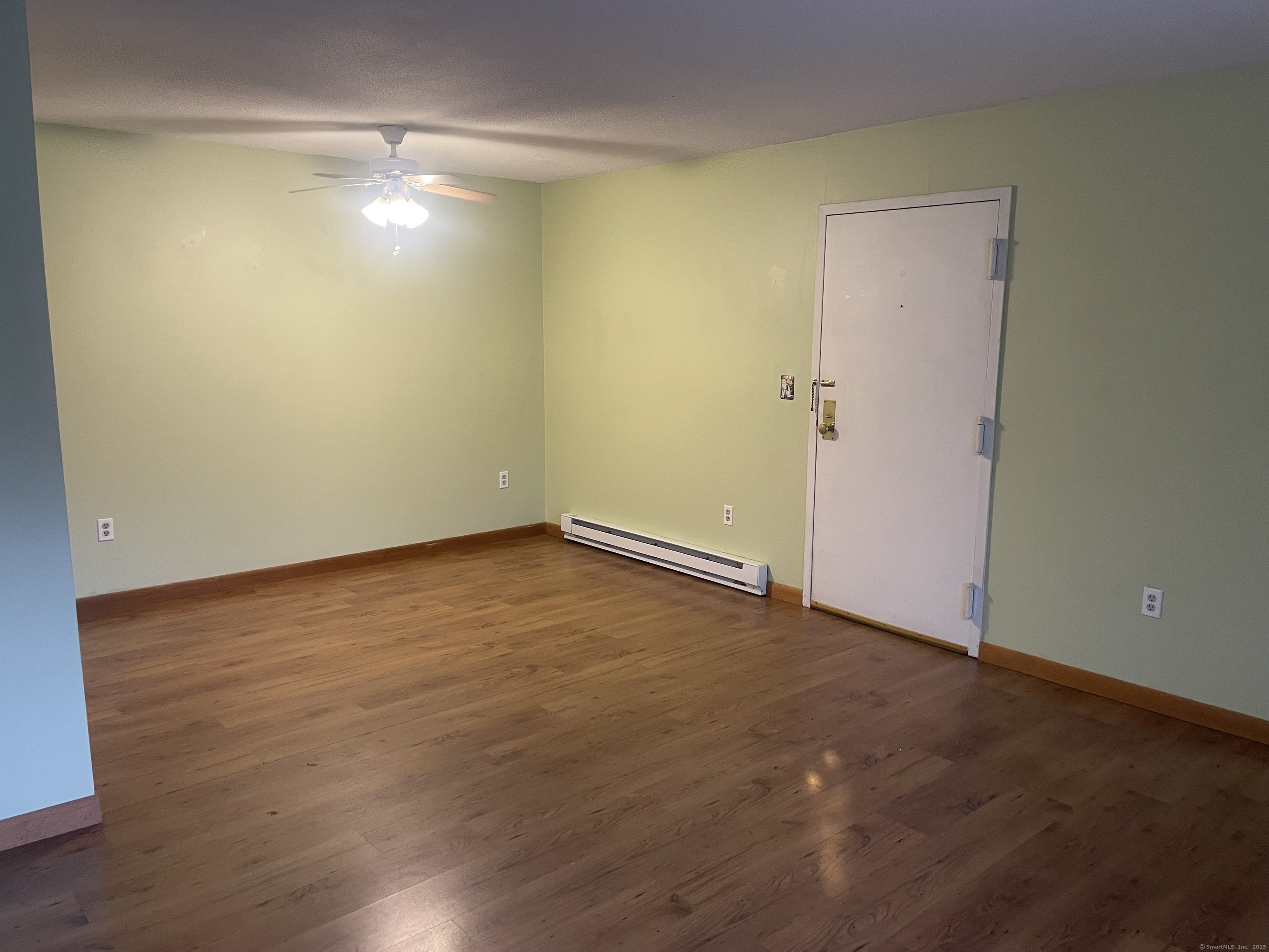36 Thompson Road #APT B, Manchester, Connecticut image 3