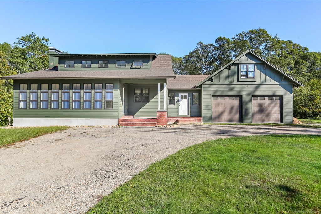Photo of 36 Moose Hill Road, Trumbull, CT 06611 (MLS # 24131069)