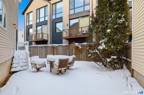 Tiny photo for 7 Dora Street #7, Stamford, CT 06902 (MLS # 24156158)