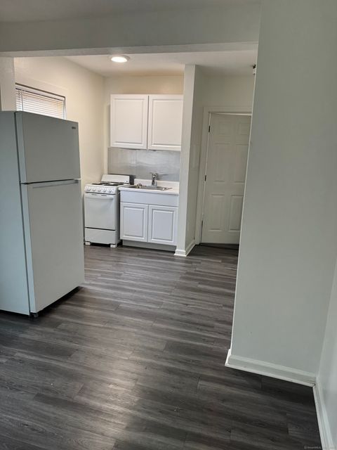 Tiny photo for 666 Main Street #C4, Middletown, CT 06457 (MLS # 24136548)