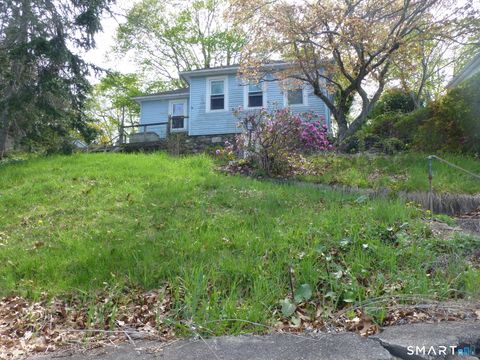 Photo of 240 Vauxhall Street, New London, CT 06320 (MLS # 24171056)
