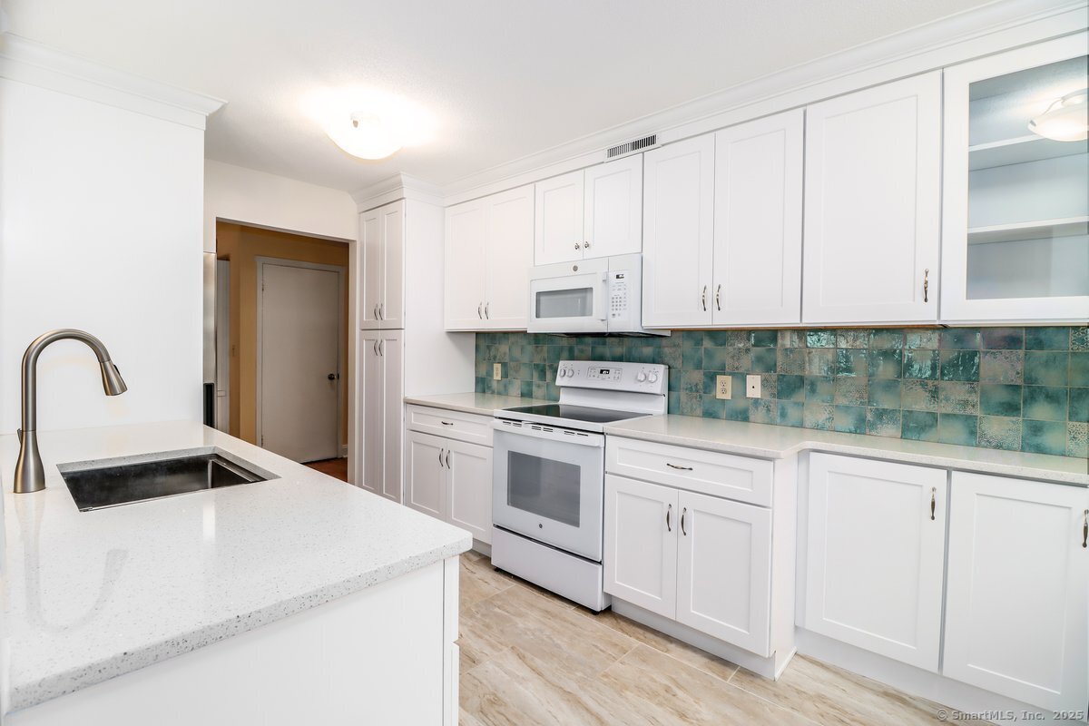 920 Heritage Village A