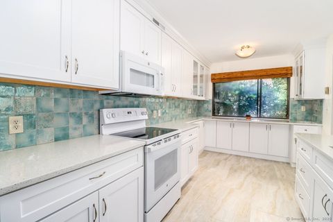 920 Heritage Village A Southbury CT 06488
