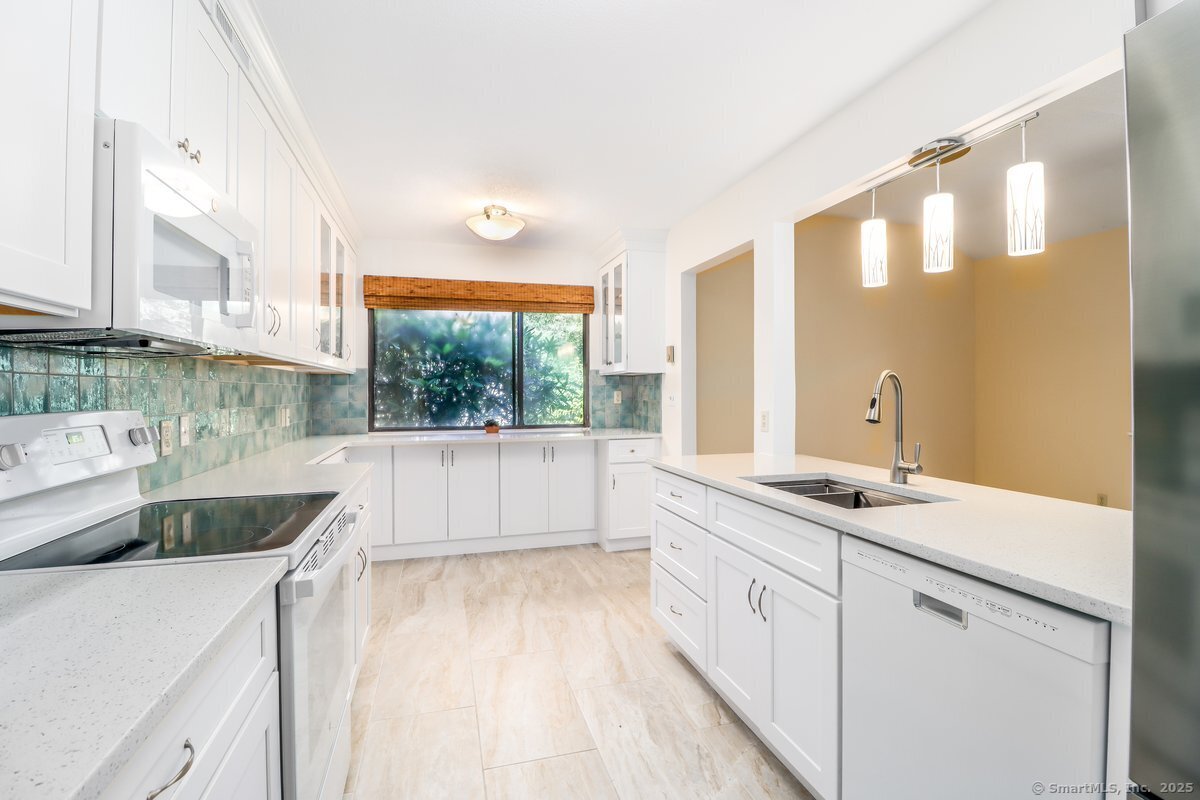 920 Heritage Village A