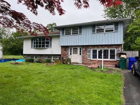 MLS: 24097393