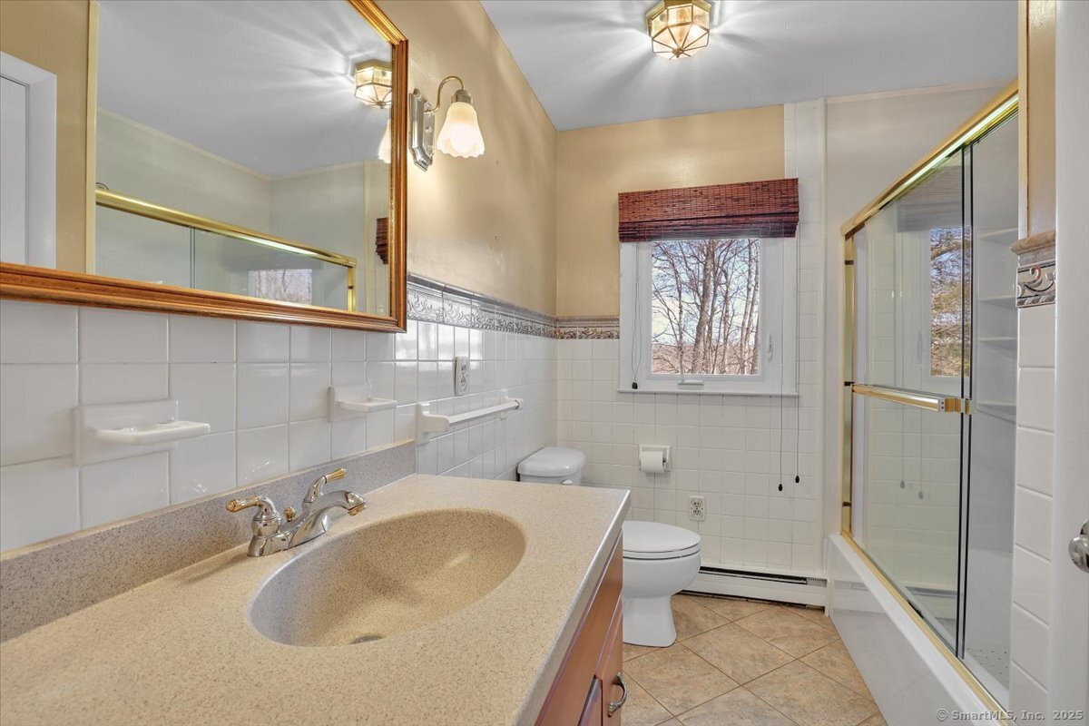 345 Evening Star Drive, Naugatuck, Connecticut image 12