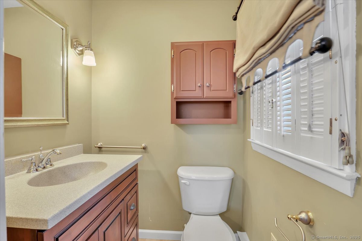 345 Evening Star Drive, Naugatuck, Connecticut image 16