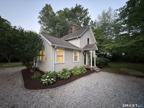 Homes For Sale - 179 Niantic River Road<br/> Waterford, CT 06385