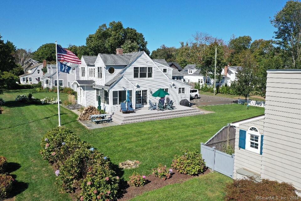 Overshores Drive, Madison, Connecticut - 4 Bedrooms  
3 Bathrooms  
7 Rooms - 