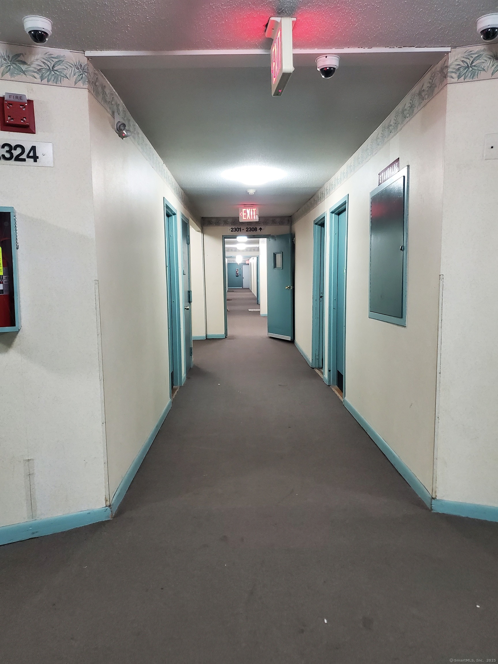 Cromwell, Connecticut 06416, United States, 2 Bedrooms Bedrooms, ,2 BathroomsBathrooms,Residential,Pending,215281