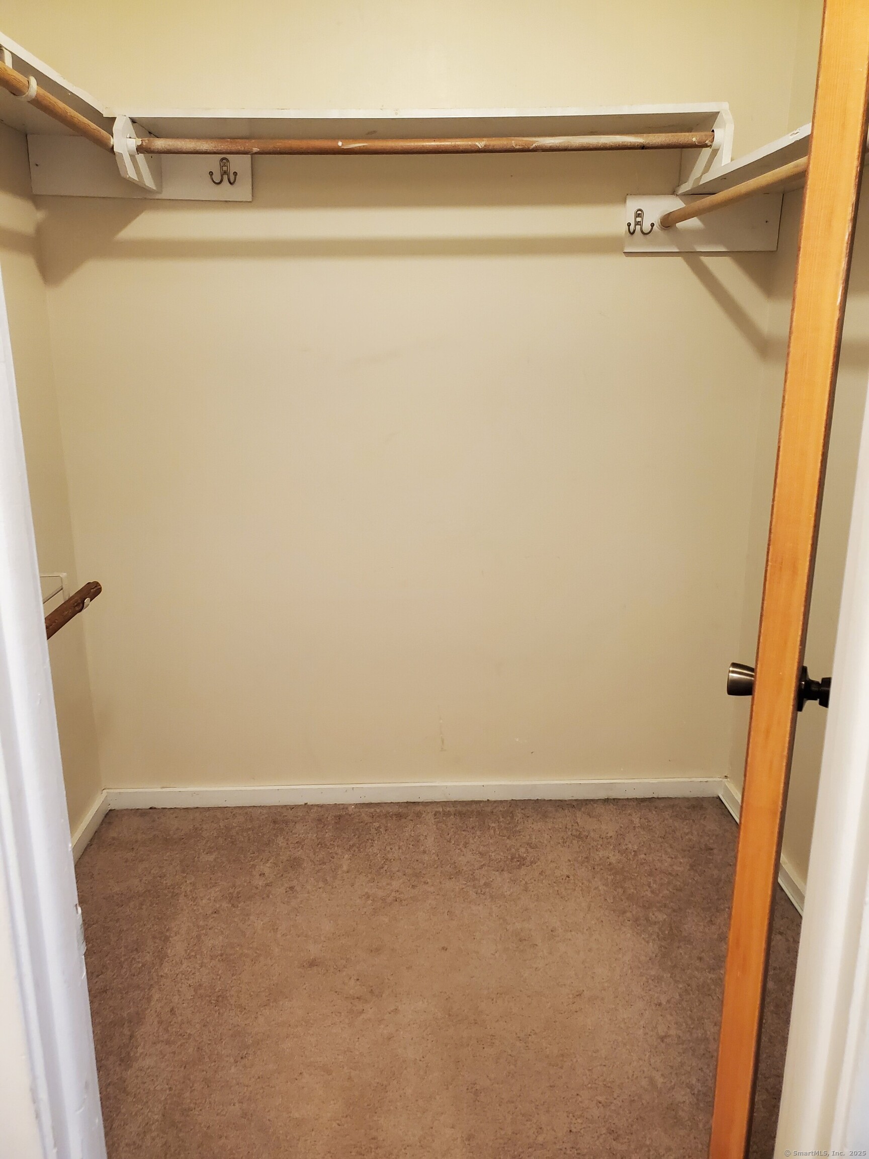 Cromwell, Connecticut 06416, United States, 2 Bedrooms Bedrooms, ,2 BathroomsBathrooms,Residential,Pending,215281