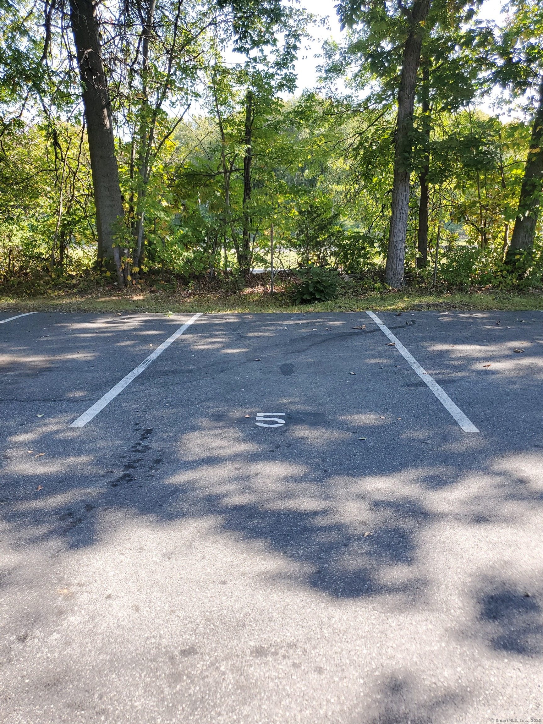 Cromwell, Connecticut 06416, United States, 2 Bedrooms Bedrooms, ,2 BathroomsBathrooms,Residential,Pending,215281