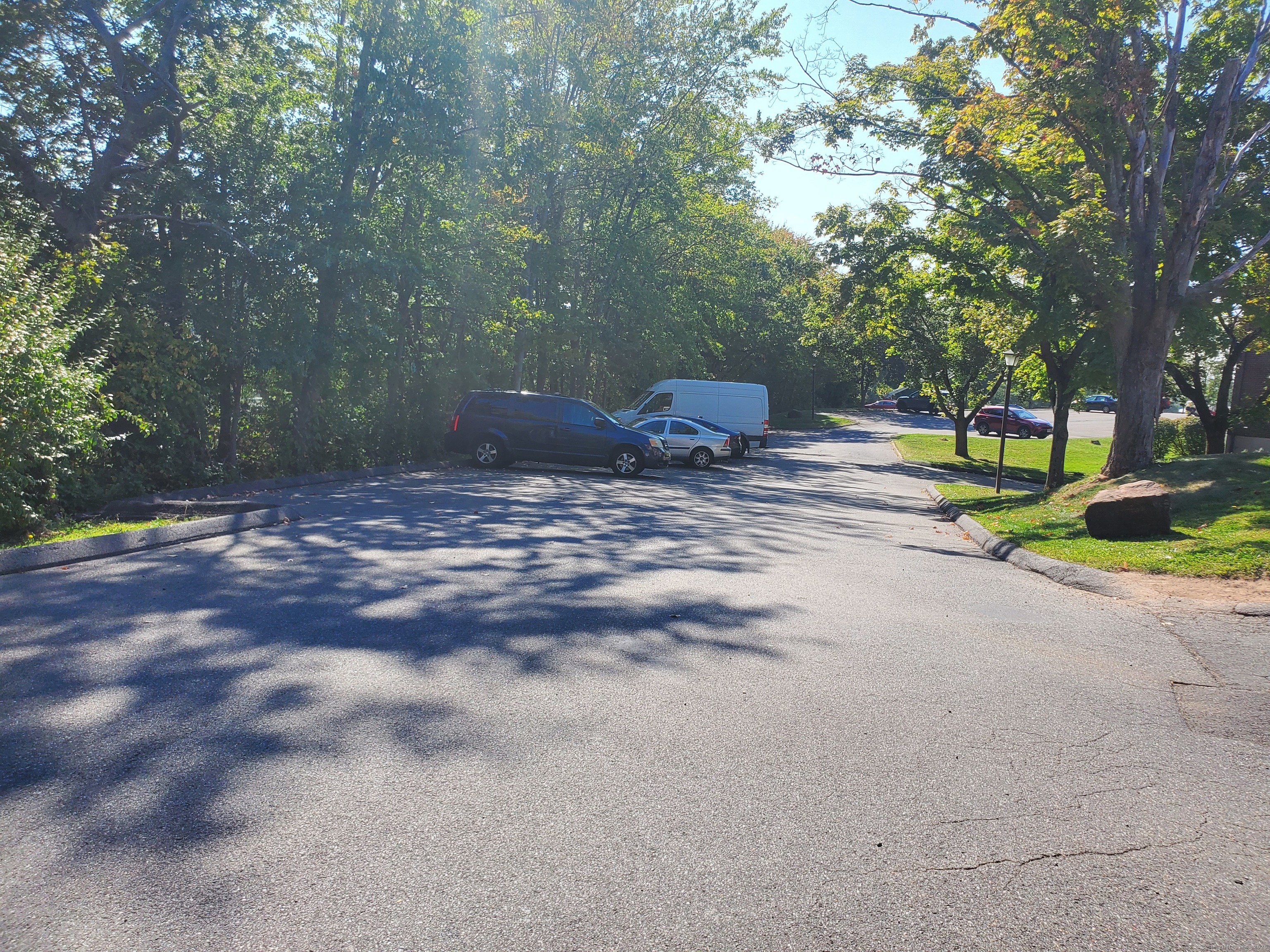 Cromwell, Connecticut 06416, United States, 2 Bedrooms Bedrooms, ,2 BathroomsBathrooms,Residential,Pending,215281