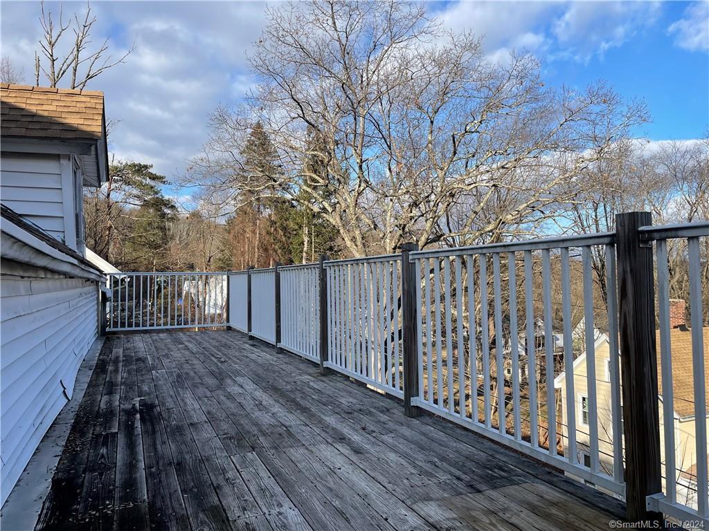 Canton, Connecticut 06019, United States, 3 Bedrooms Bedrooms, ,1 BathroomBathrooms,Residential,Pending,84192