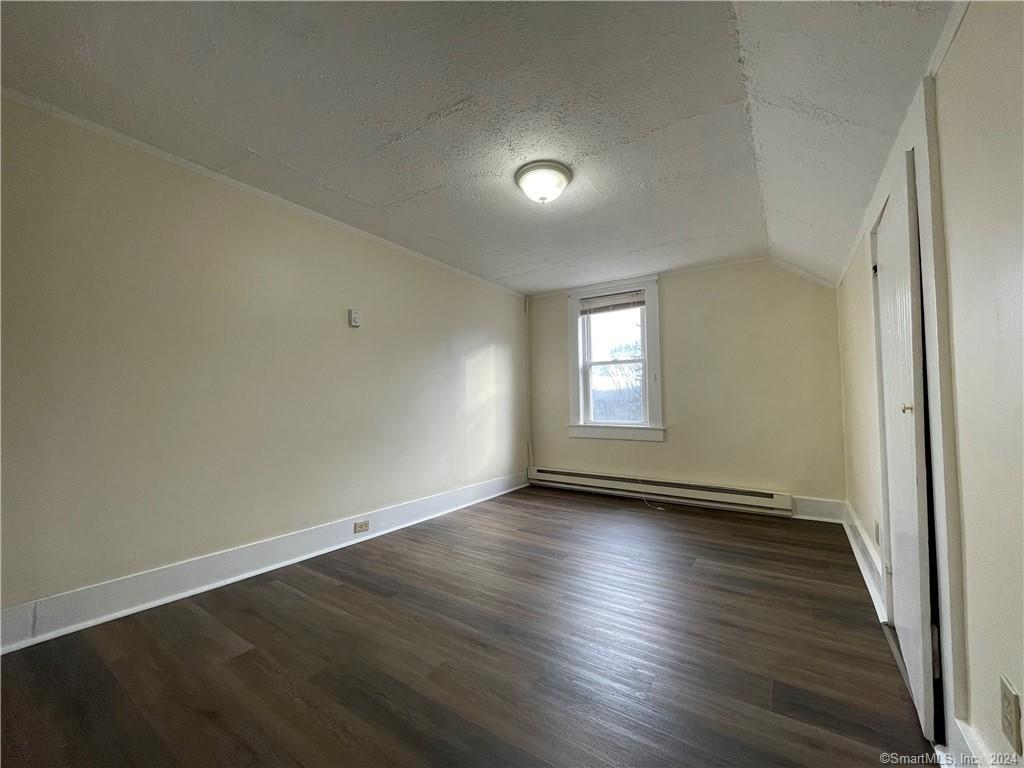 Canton, Connecticut 06019, United States, 3 Bedrooms Bedrooms, ,1 BathroomBathrooms,Residential,Pending,84192