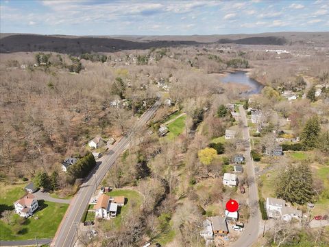 A home in Deep River