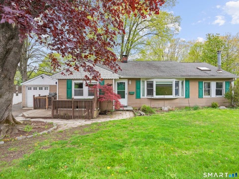 Homes For Sale - 12 Edith Lane<br/> Norwalk, CT 06851