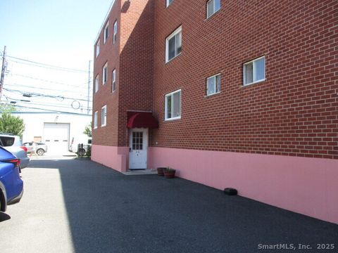 Tiny photo for 4 Van Zant Road #A2, Norwalk, CT 06855 (MLS # 24143359)