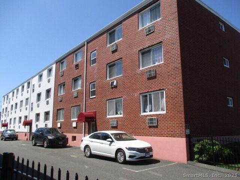 Tiny photo for 4 Van Zant Road #A2, Norwalk, CT 06855 (MLS # 24143359)