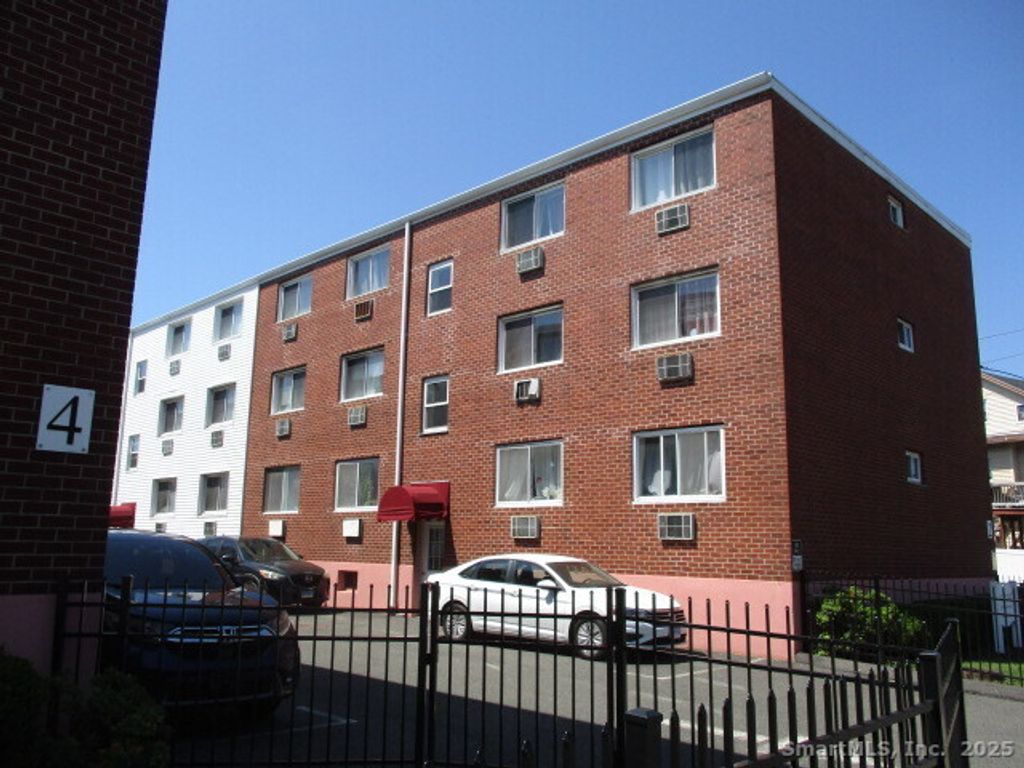 Photo of 4 Van Zant Road #A2, Norwalk, CT 06855 (MLS # 24143359)