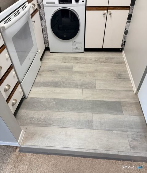 Condo For Sale - 227 Burgundy Hill Lane #227<br/> Middletown, CT 06457