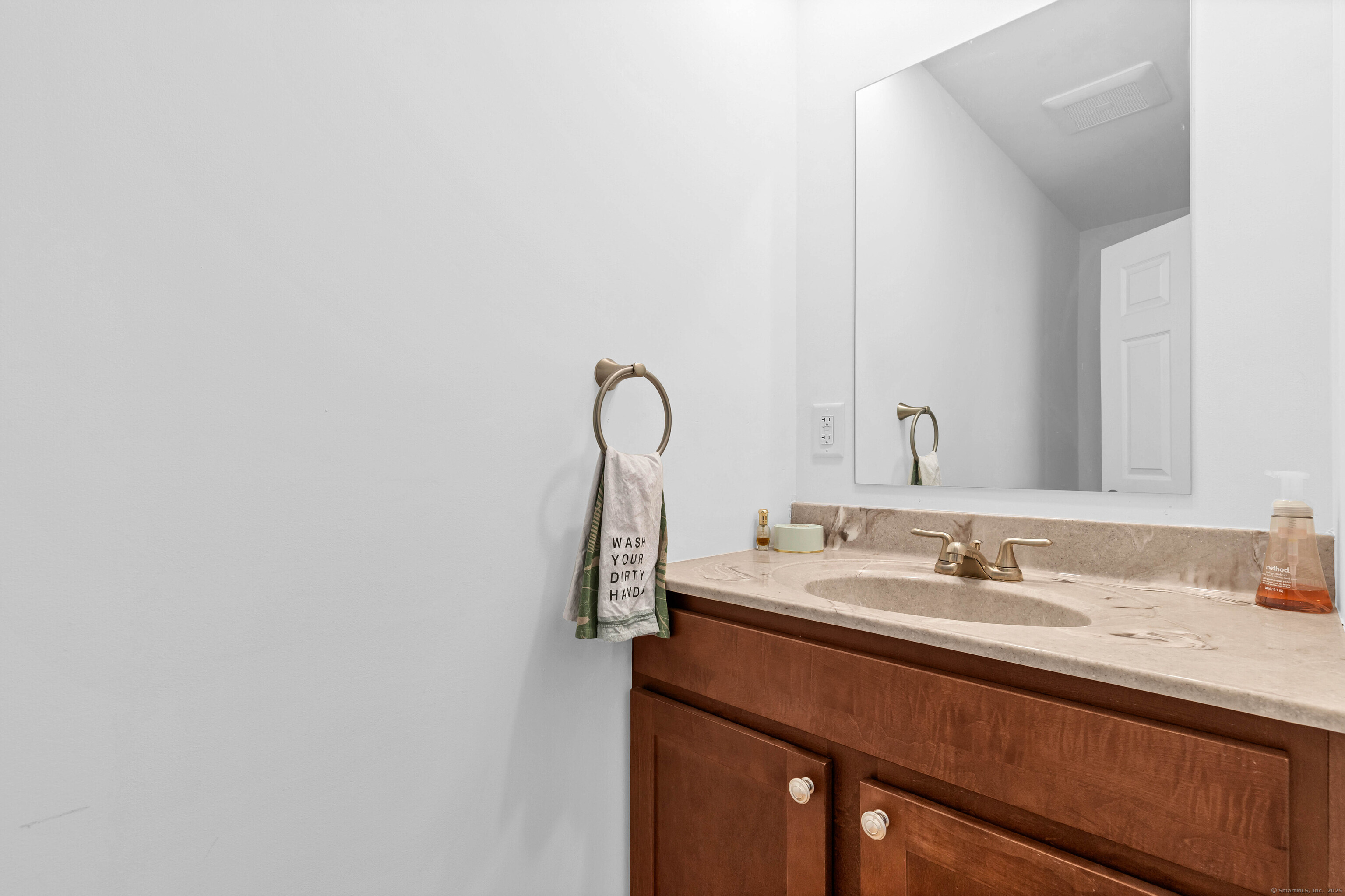 560 Laurel Hill Road, Norwich, Connecticut image 16