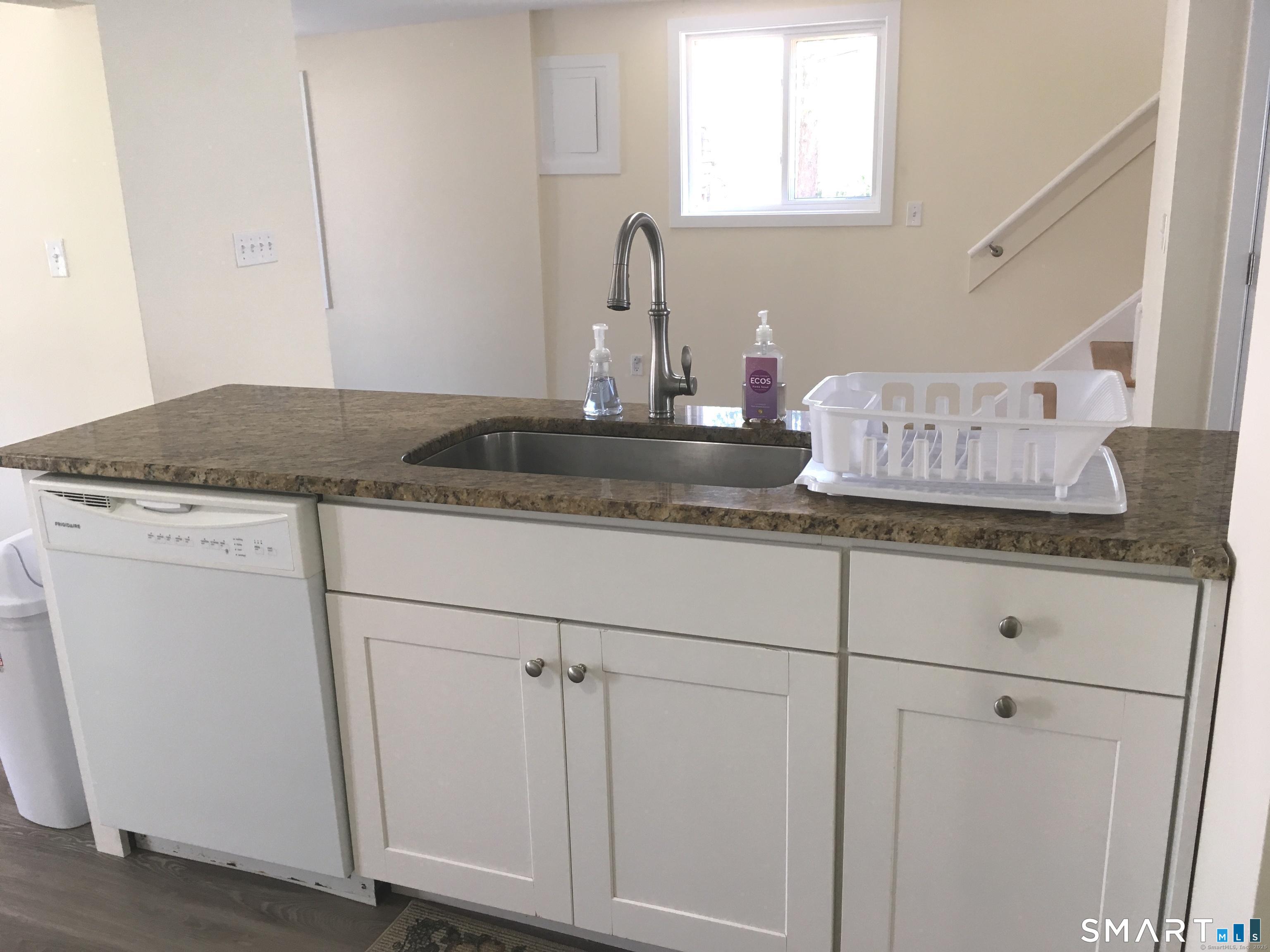 989 Fairfield Beach Road
