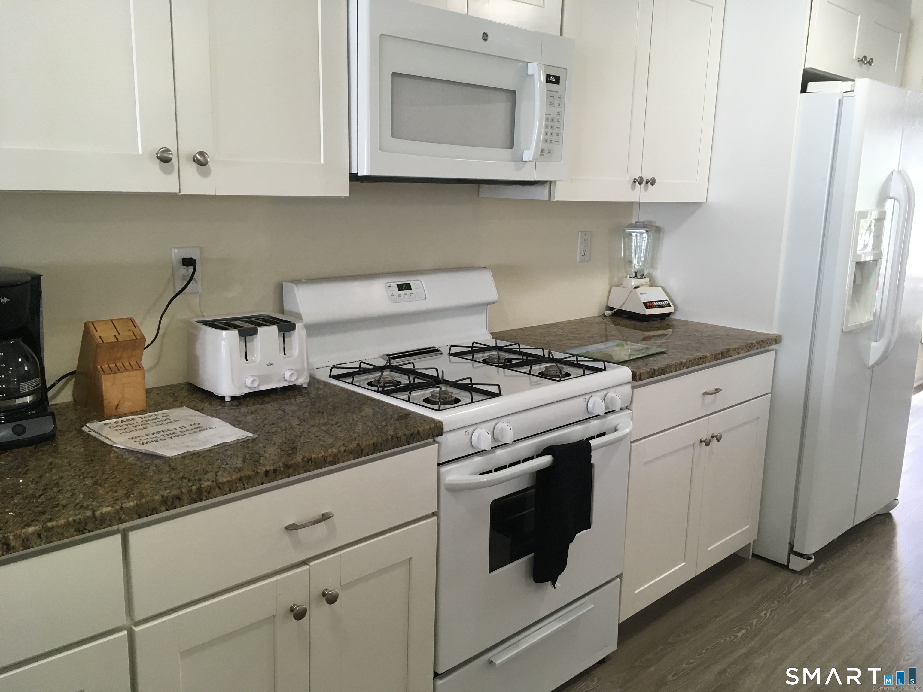 989 Fairfield Beach Road