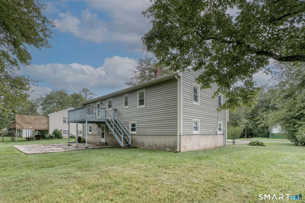 Photo of 614 Park Avenue, Bloomfield, CT 06002 (MLS # 24205560)