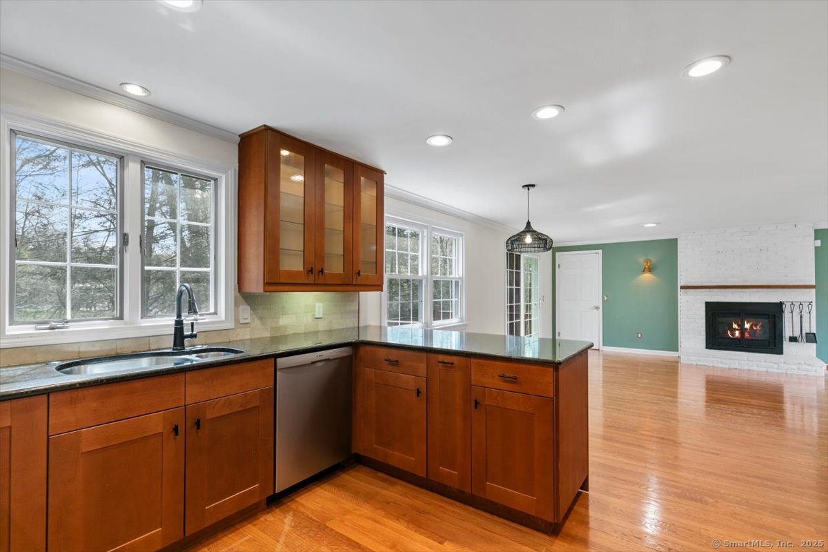 795 Rustic Lane, Cheshire, Connecticut image 8