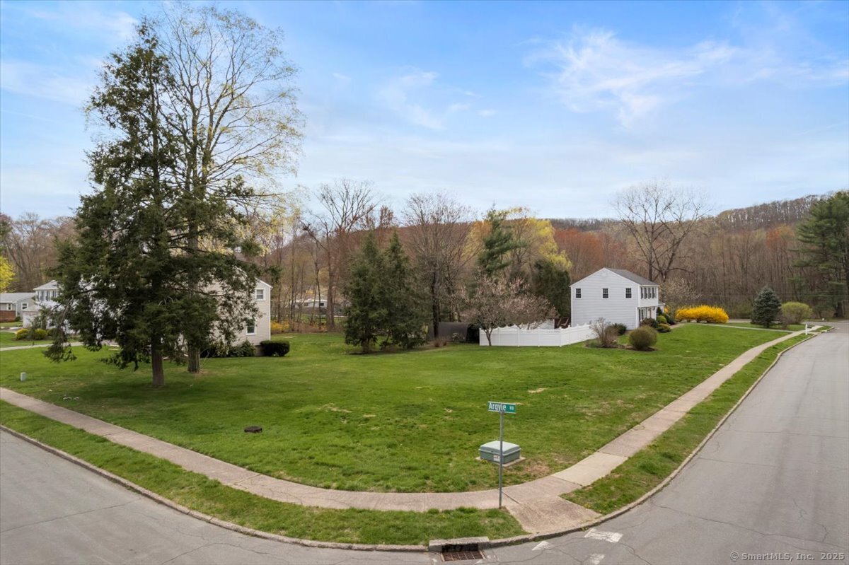 795 Rustic Lane, Cheshire, Connecticut image 28