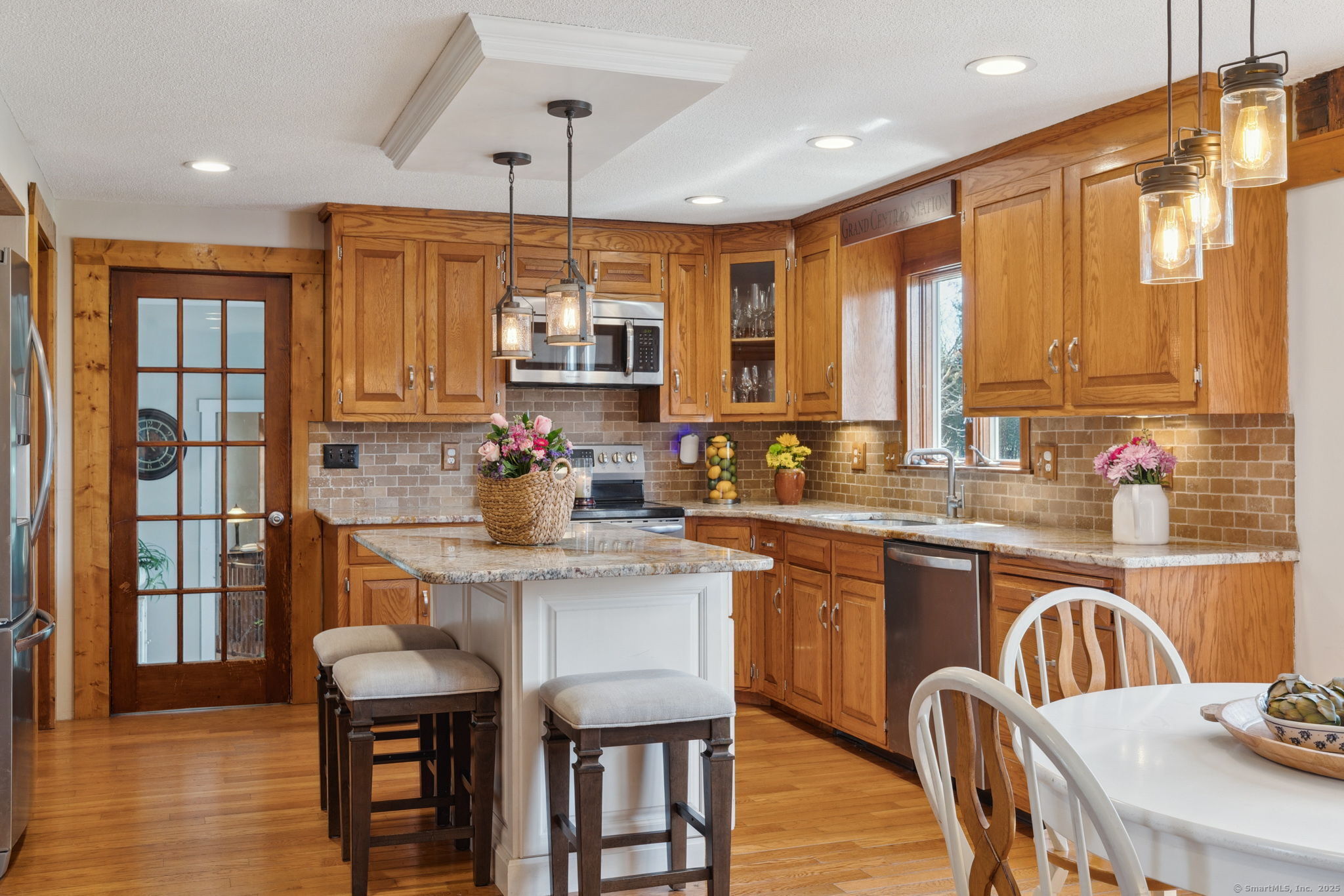 372 Ratley Road, Suffield, Connecticut image 6