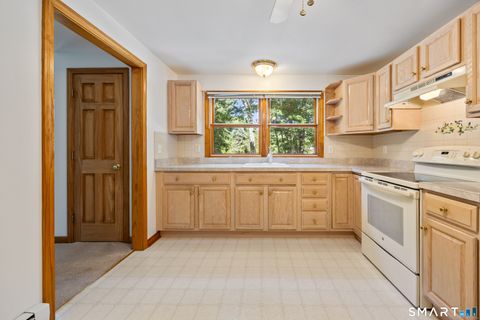 Tiny photo for 7 Stephens Court, Clinton, CT 06413 (MLS # 24165184)