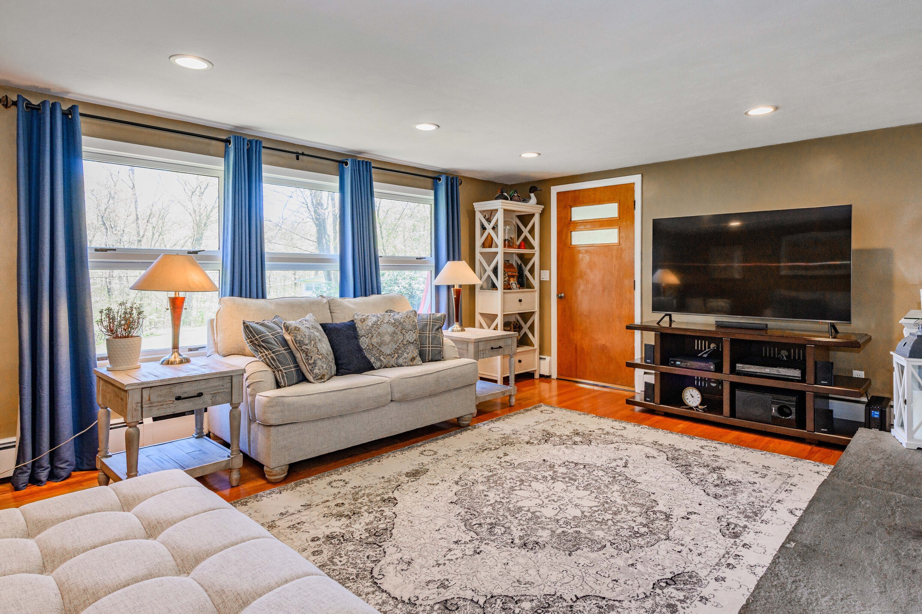 97 Doolittle Drive, Bethany, Connecticut image 4