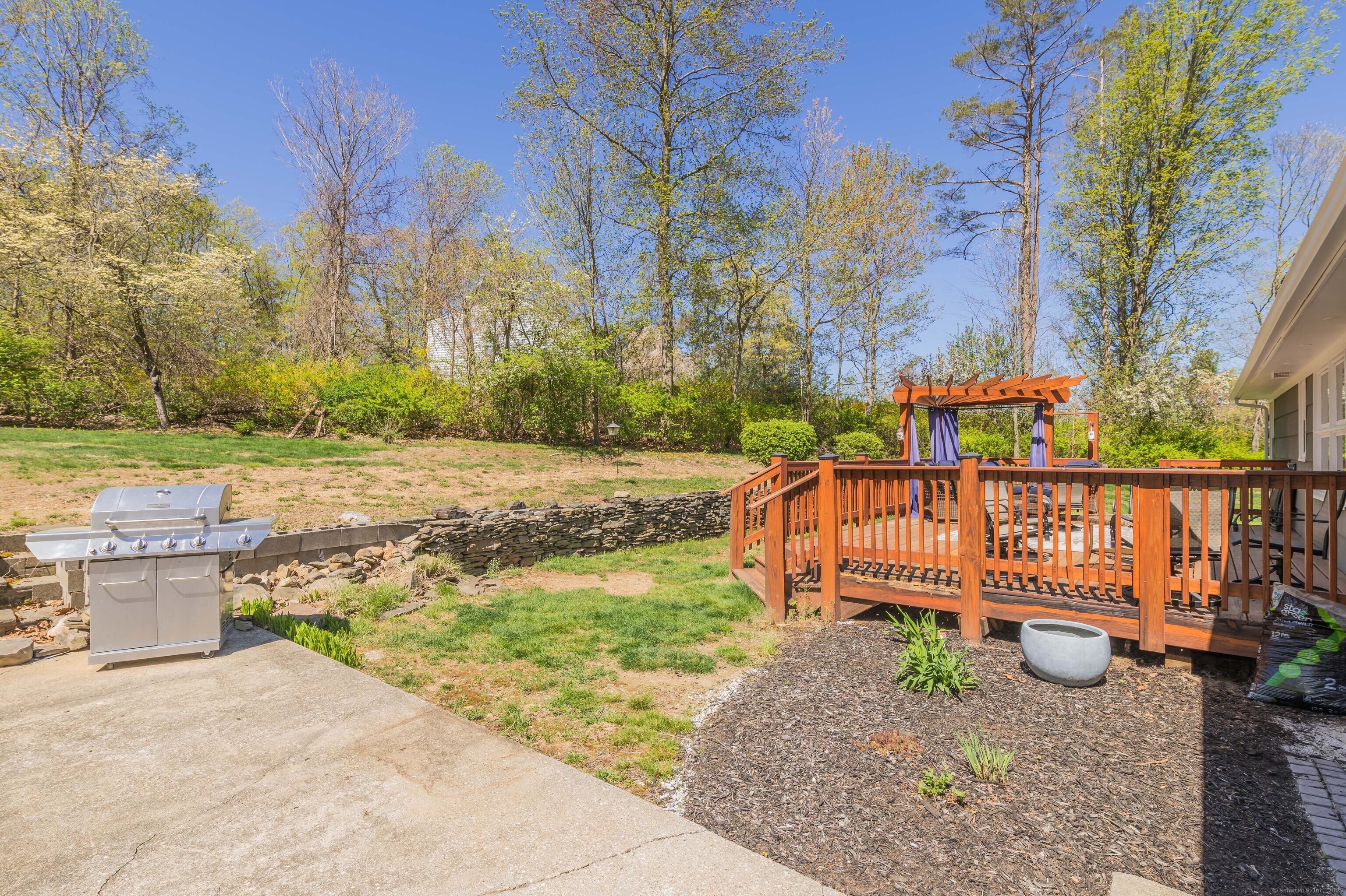 97 Doolittle Drive, Bethany, Connecticut image 29